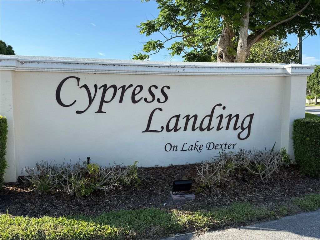 Photo of 3971 Cypress Landing W, Winter Haven, FL 33884 (MLS # L4961184)