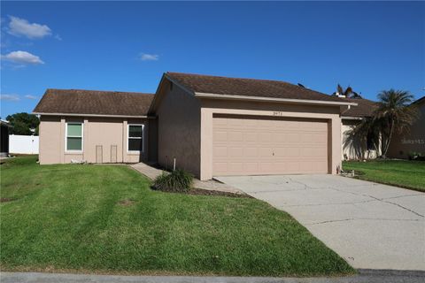 Photo of 3971 Cypress Landing W, Winter Haven, FL 33884 (MLS # L4961184)