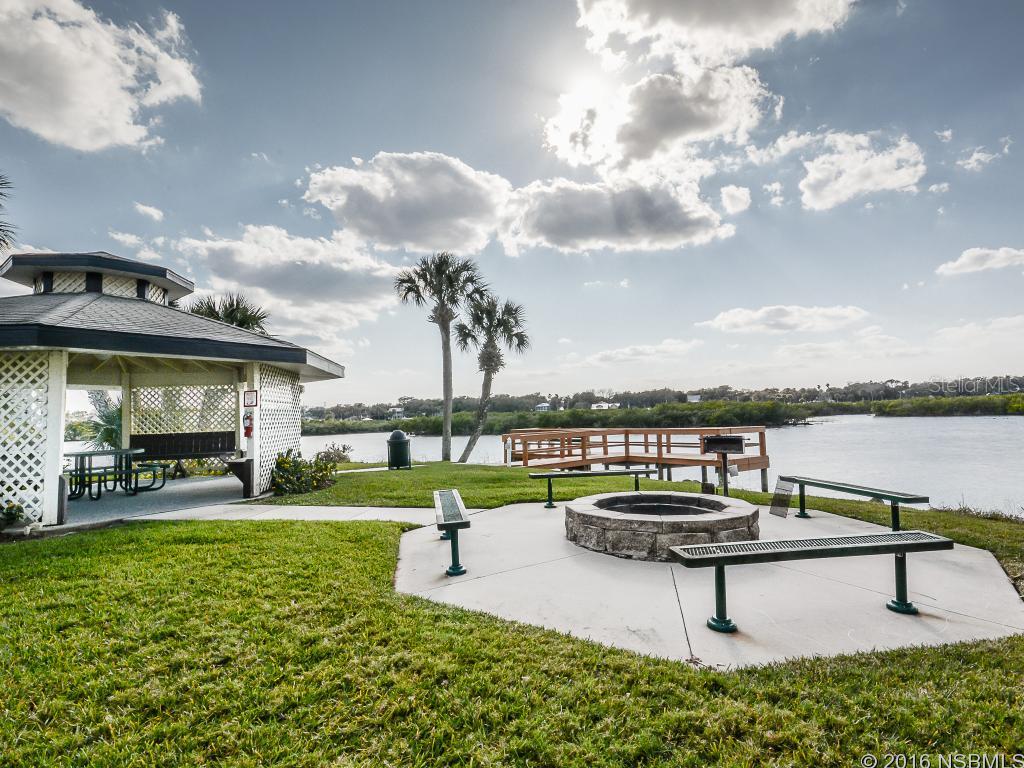 Riverwalk Condo - Residential