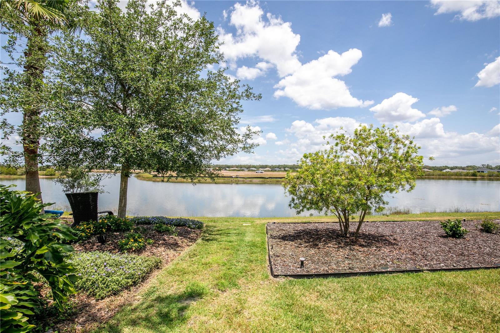 8664 BRIDGEPORT BAY CIRCLE