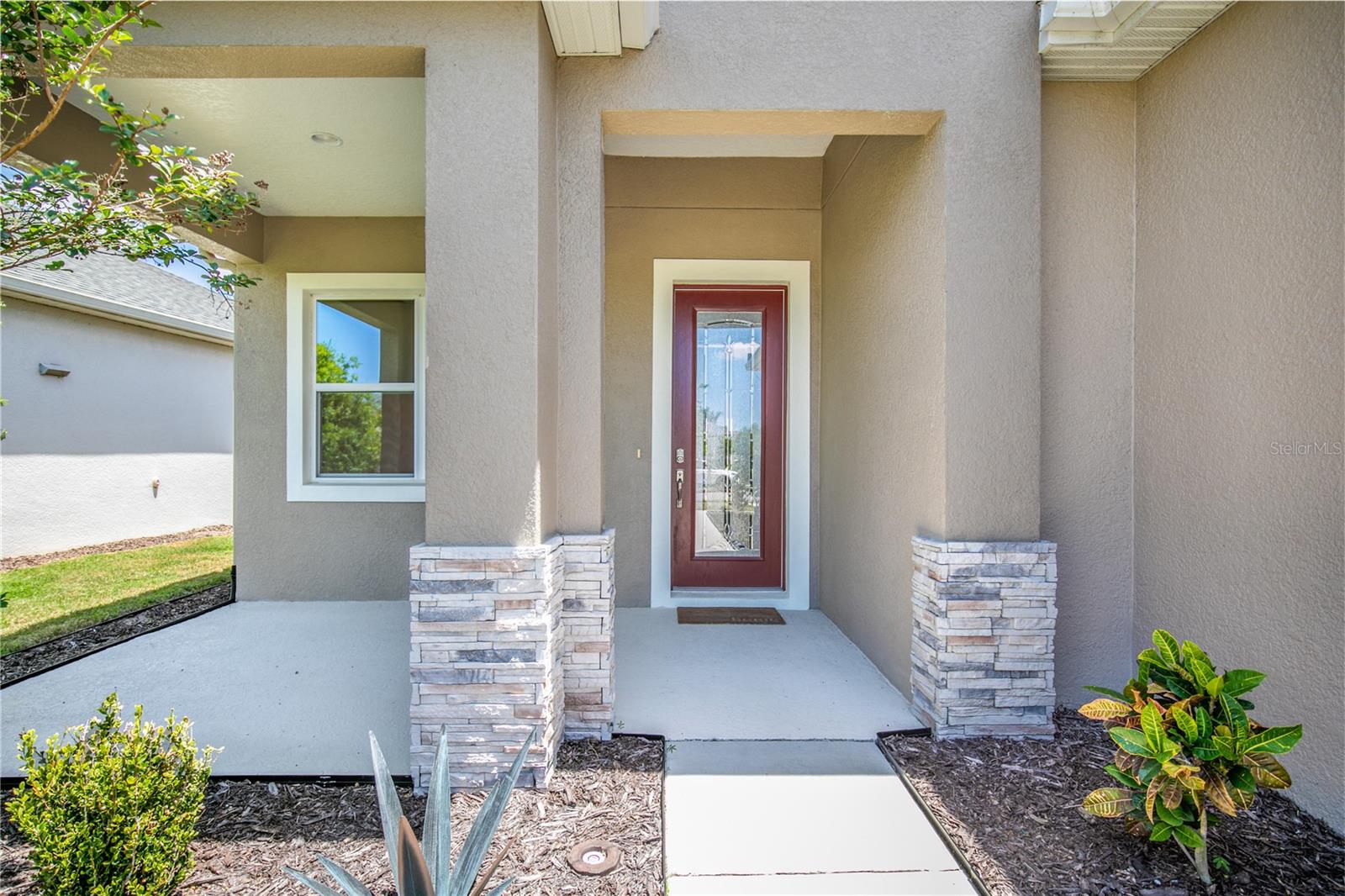 8664 BRIDGEPORT BAY CIRCLE
