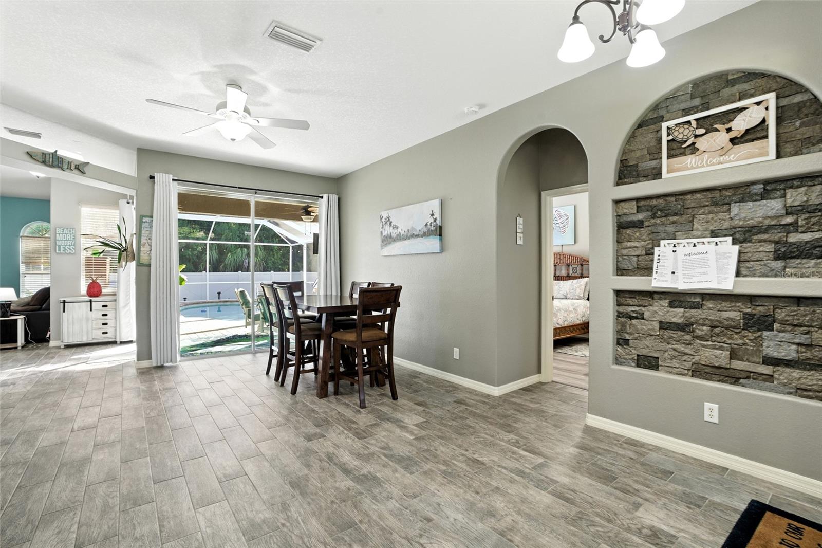 2734 ASHLAND LANE