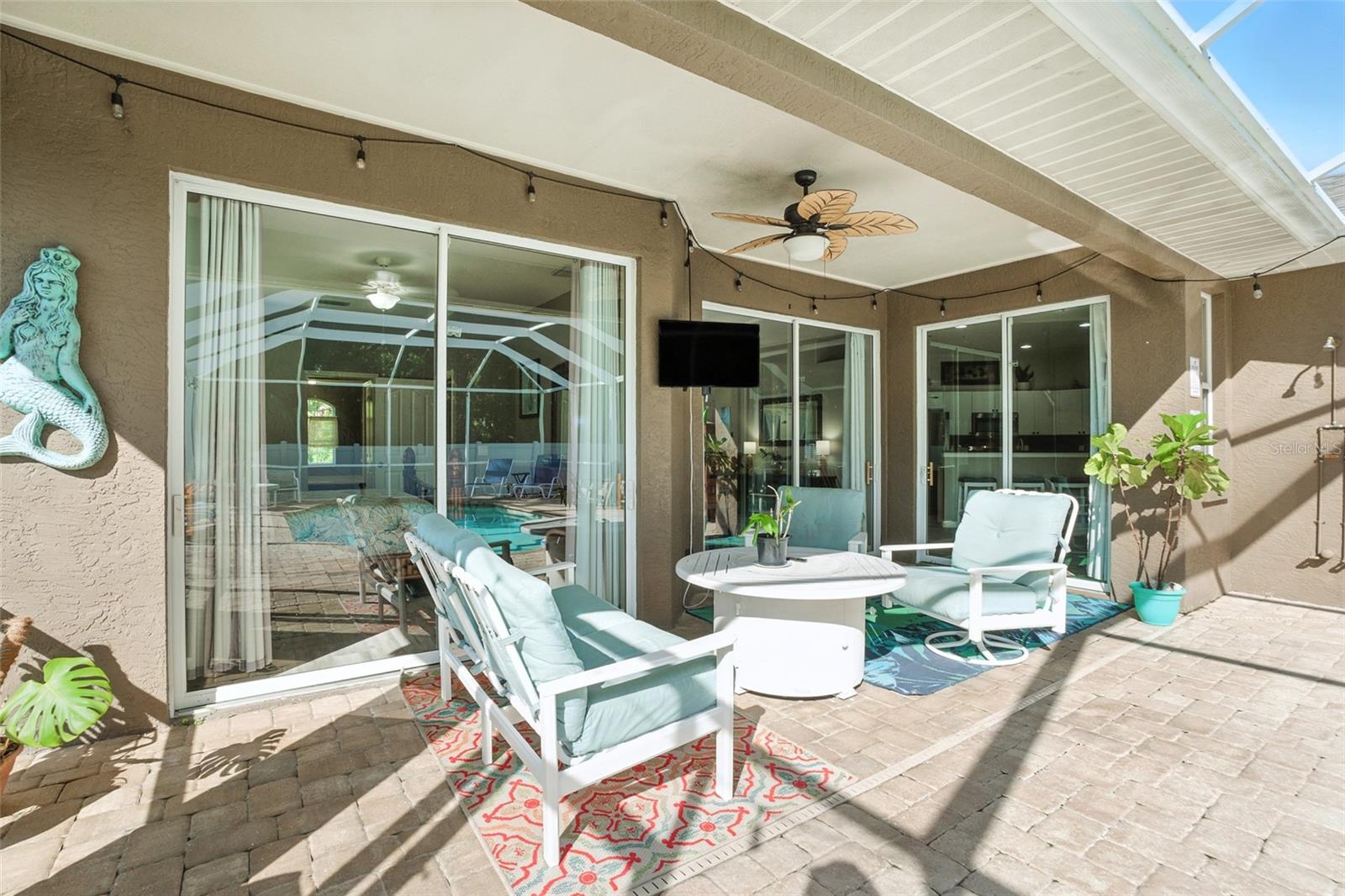 2734 ASHLAND LANE