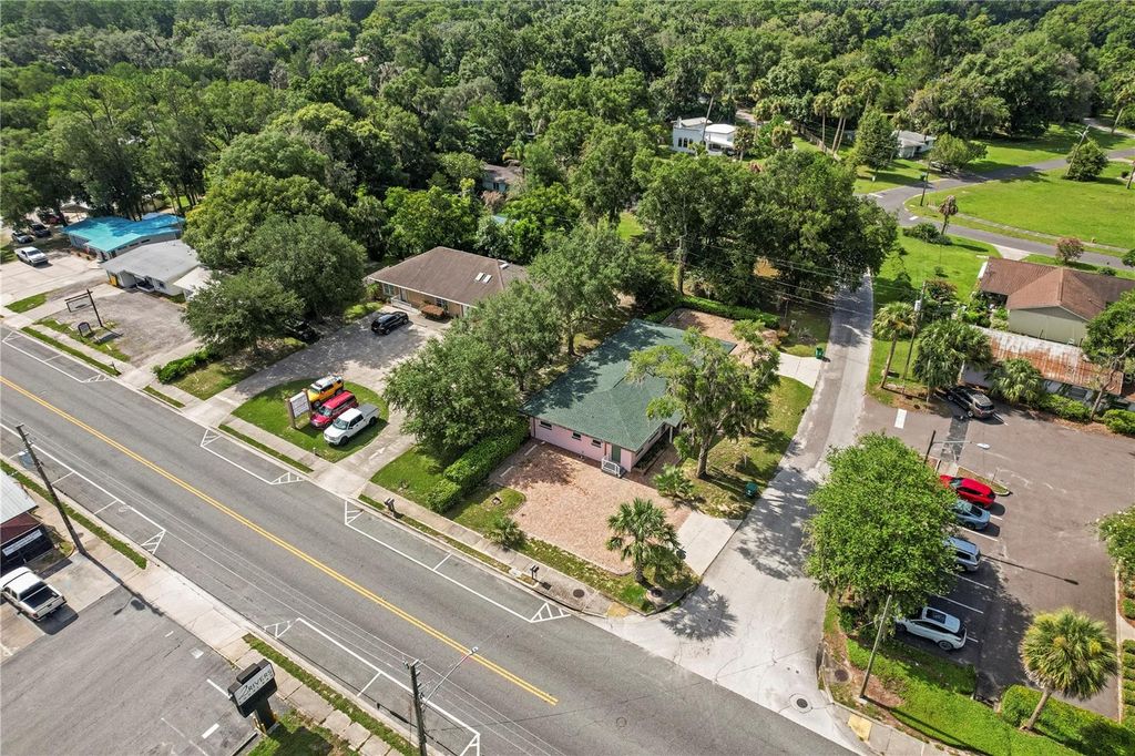 Photo of 11987 Maple Street, Dunnellon, FL 34432 (MLS # S5140954)