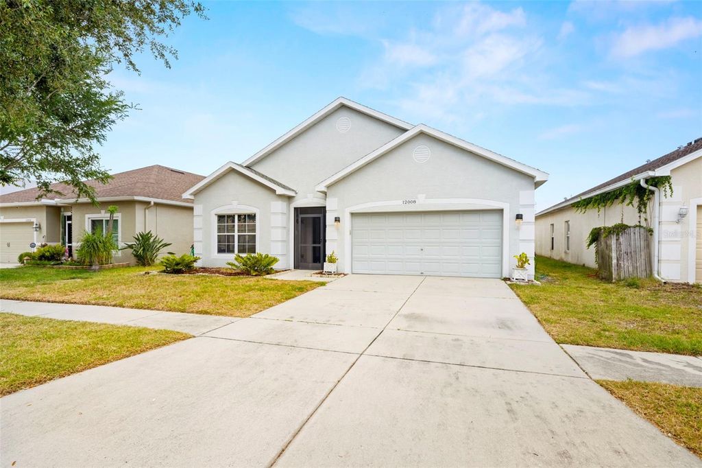 Photo of 12008 Fern Blossom Drive, Gibsonton, FL 33534 (MLS # TB8380990)