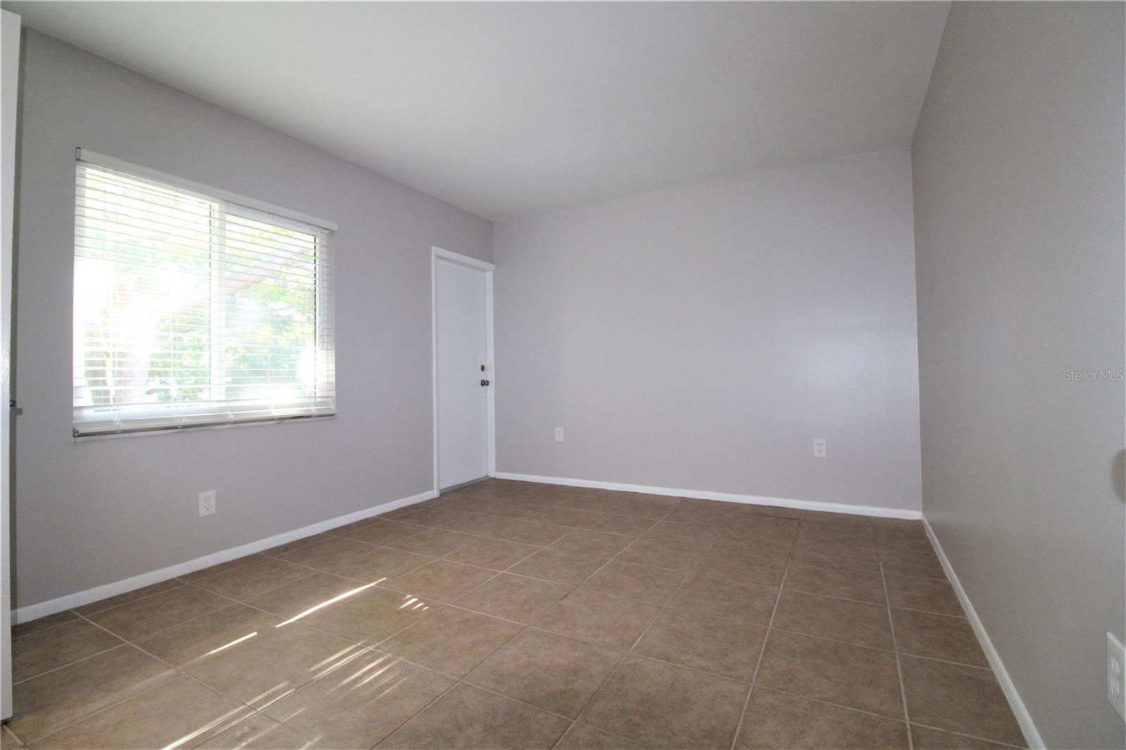 GARDEN APTS - Residential Lease