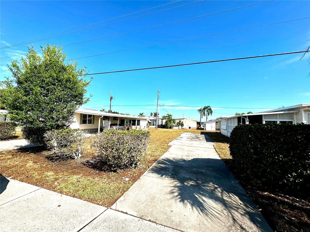 Photo of 3108 10th Street W, Palmetto, FL 34221 (MLS # A4625606)