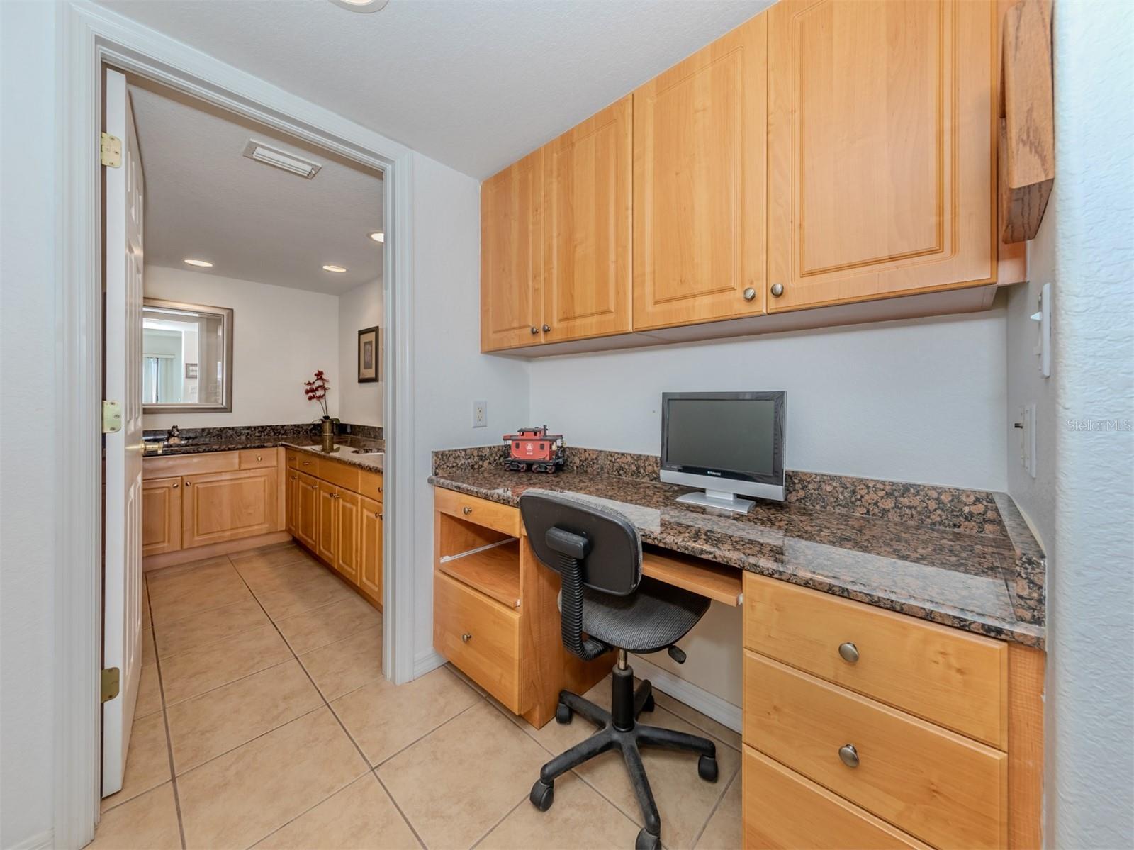 BANYAN POINT PH 03 - Residential