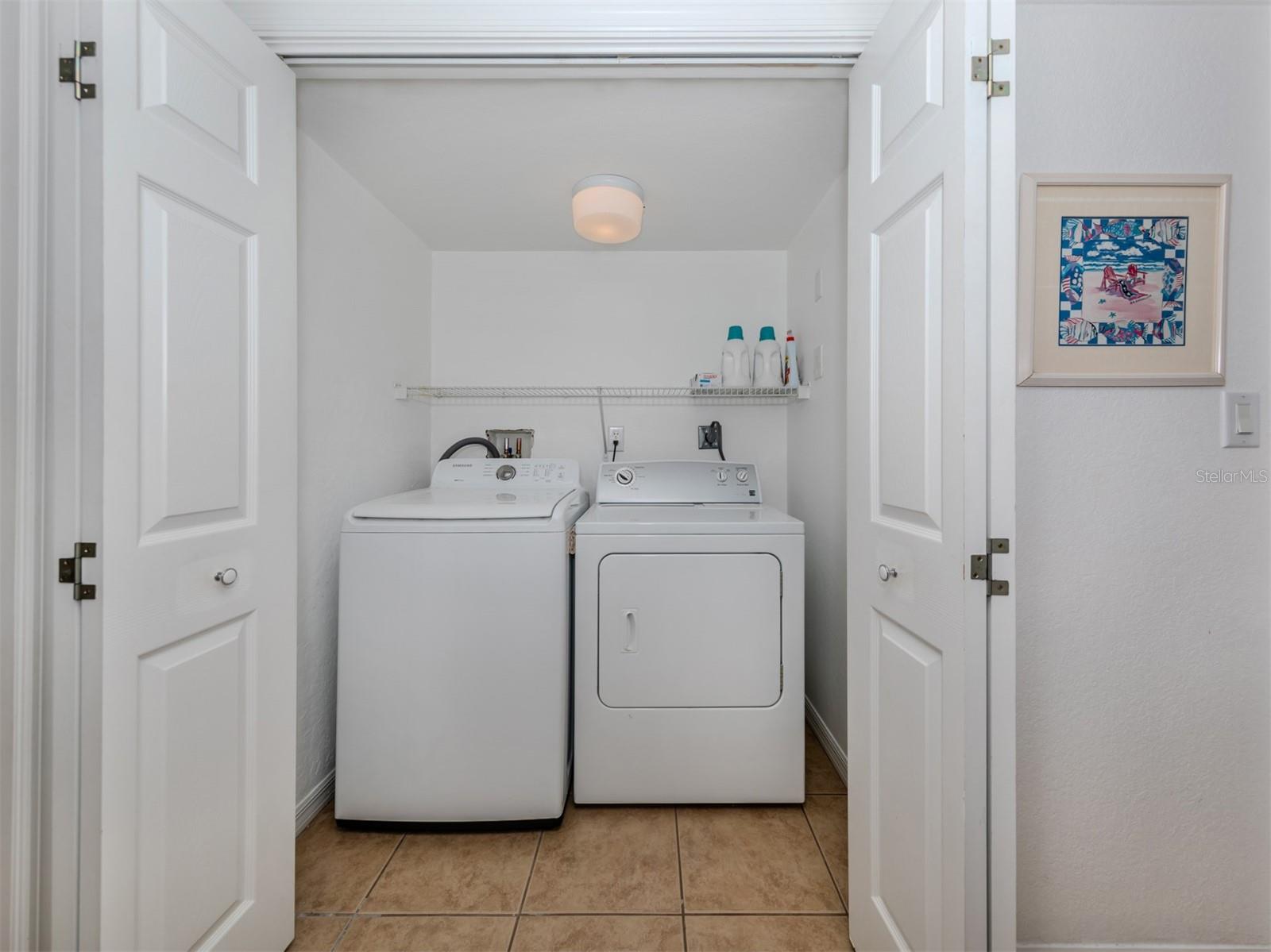 BANYAN POINT PH 03 - Residential