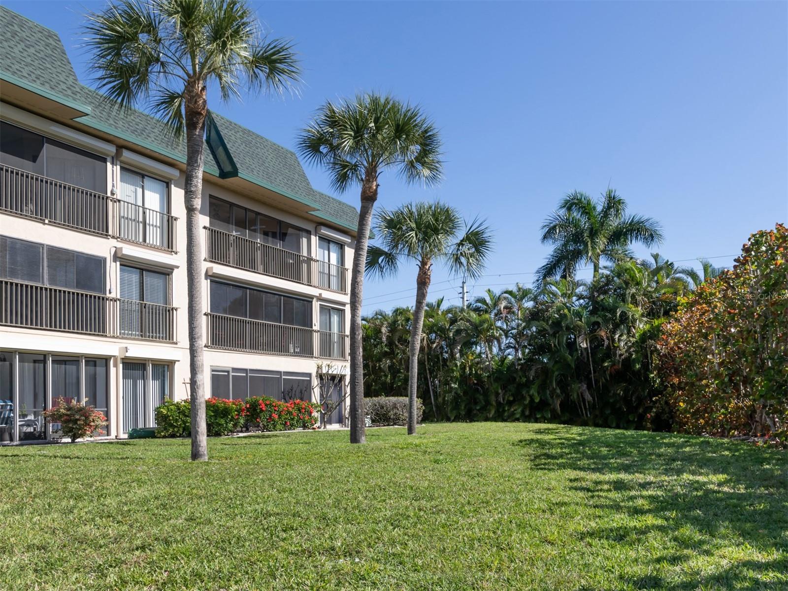 BANYAN POINT PH 03 - Residential
