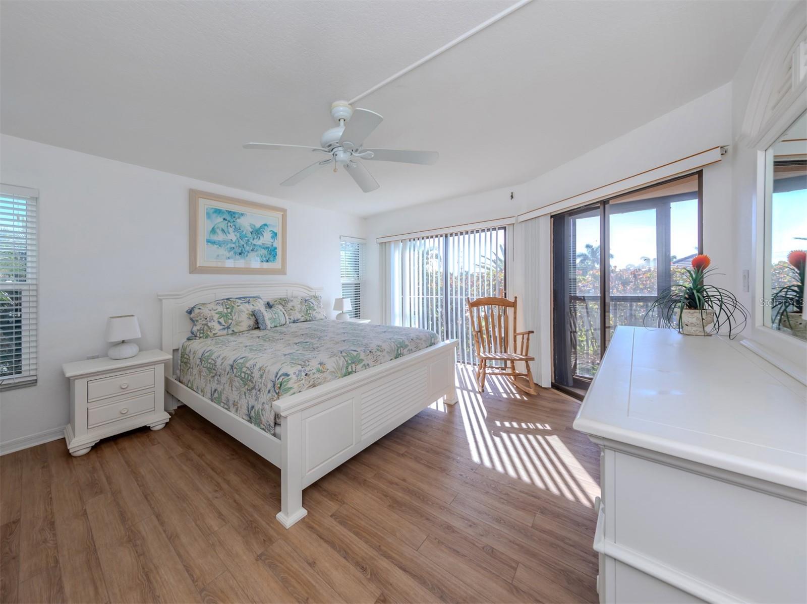 BANYAN POINT PH 03 - Residential