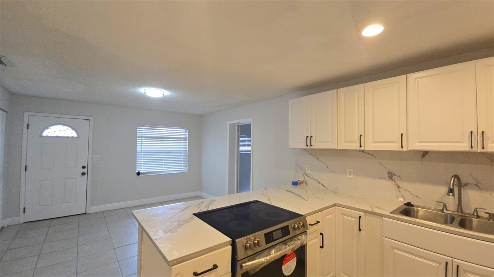 1415 ZENITH PLACE