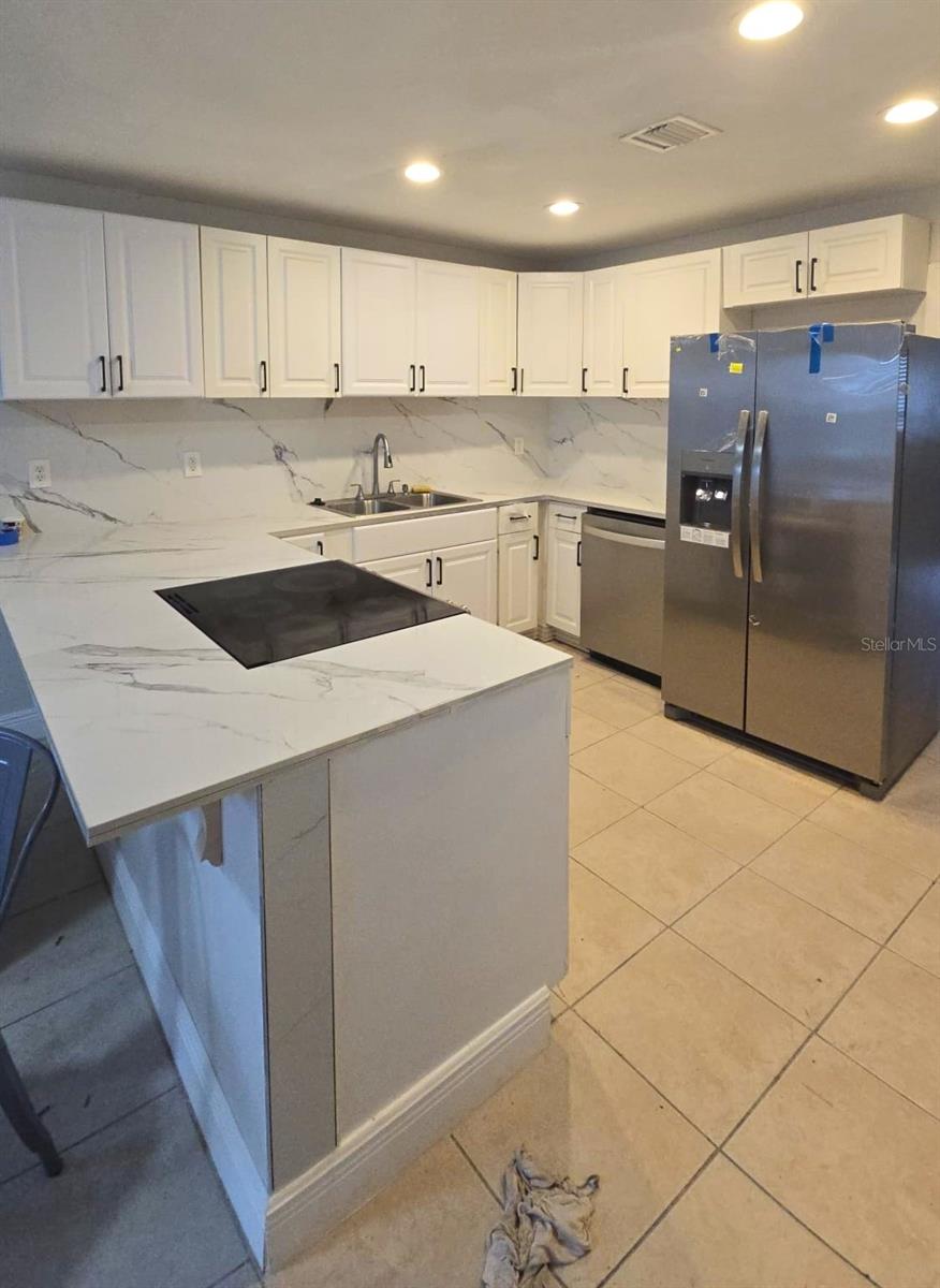 1415 ZENITH PLACE