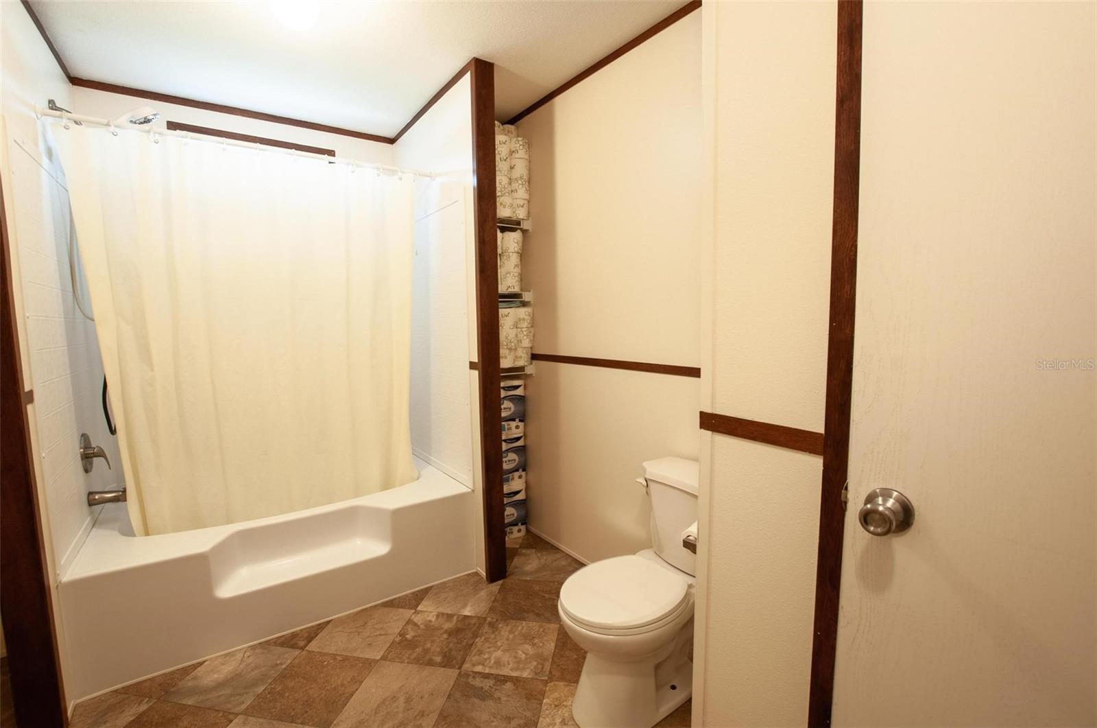 WINDY PINE MANOR - Residential