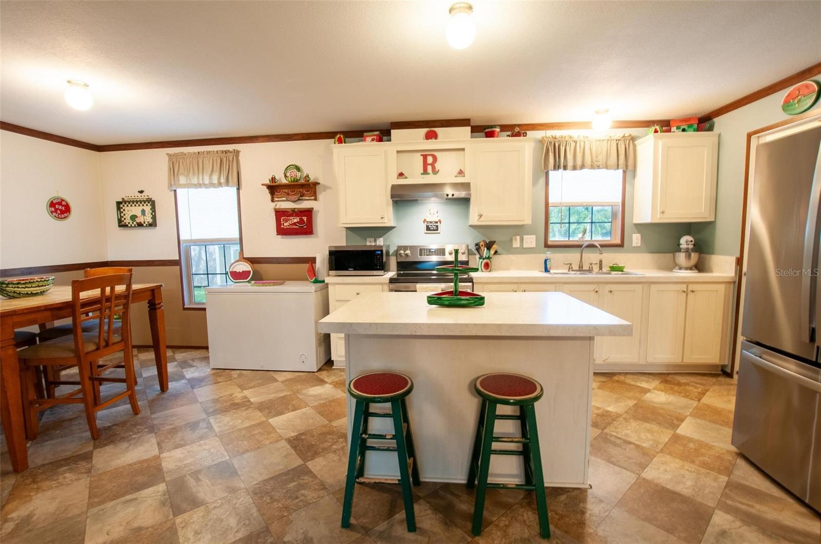 WINDY PINE MANOR - Residential