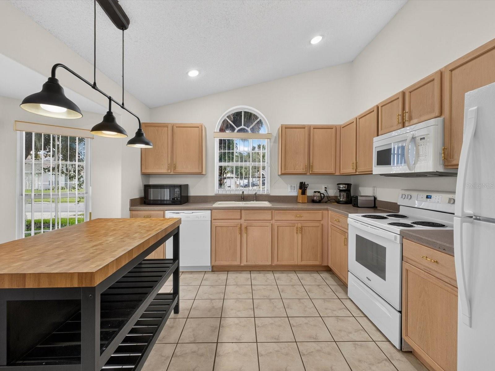8014 SPRING CREEK DRIVE