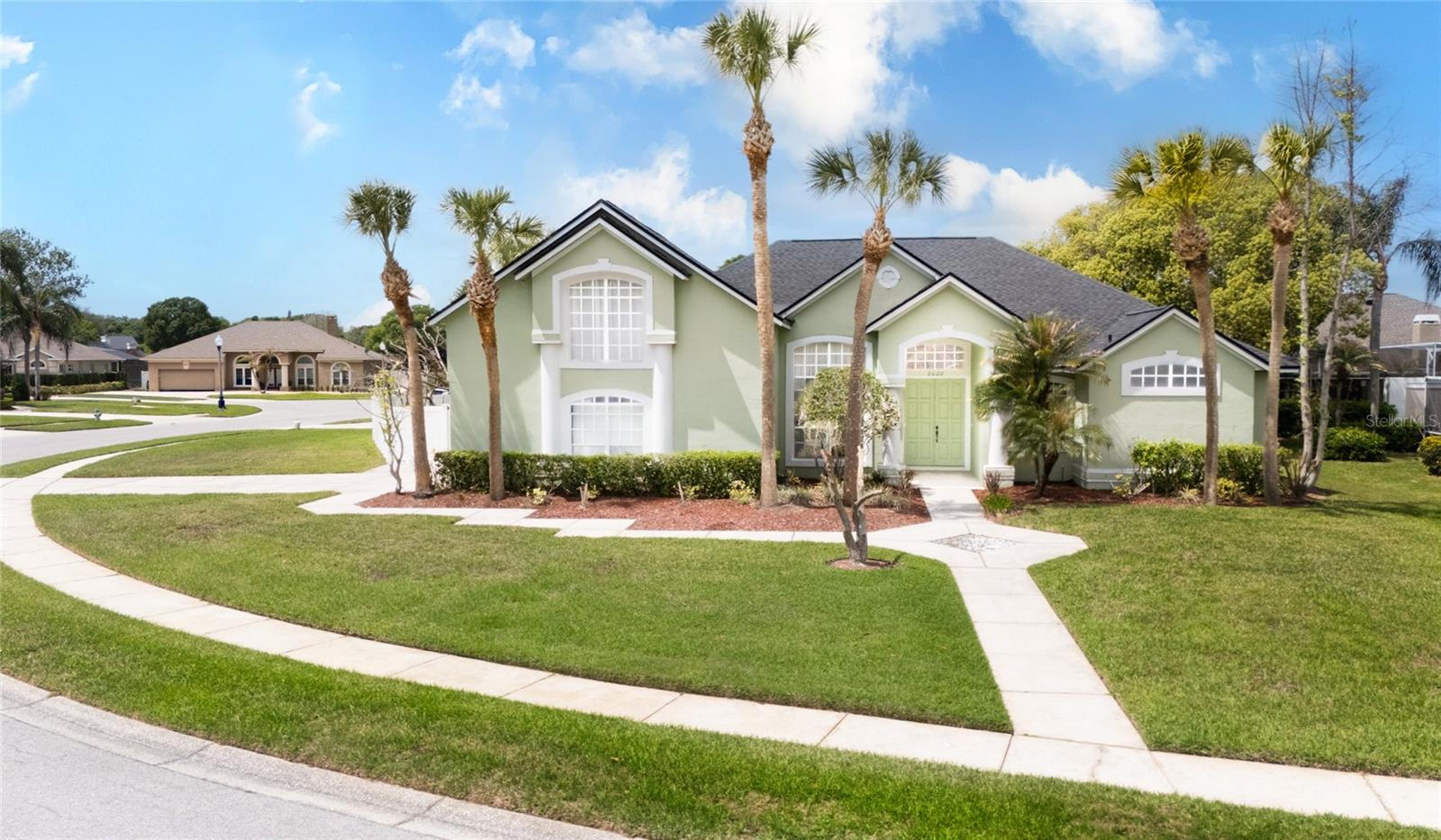 8022 CANYON LAKE CIRCLE