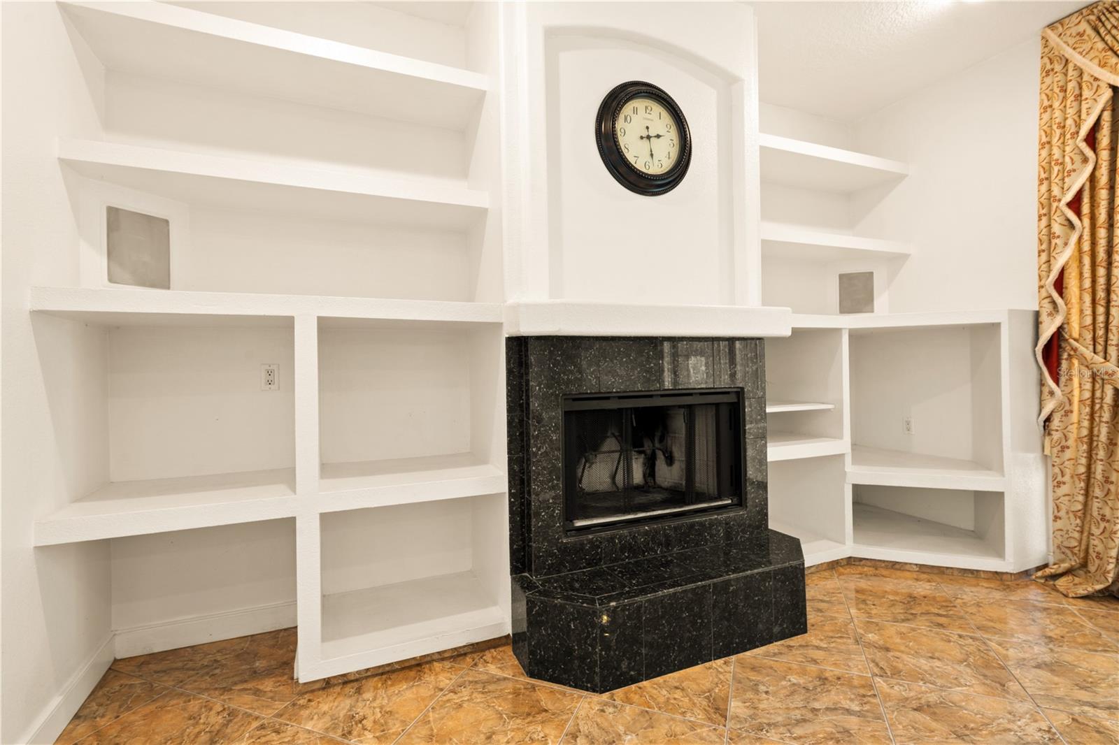 MARBLE HEAD - Residential