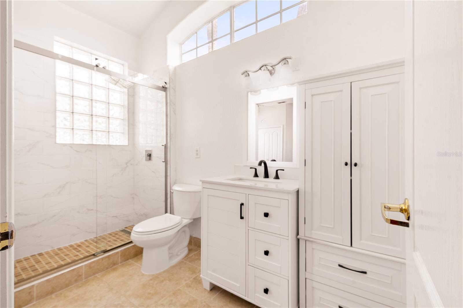 MARBLE HEAD - Residential