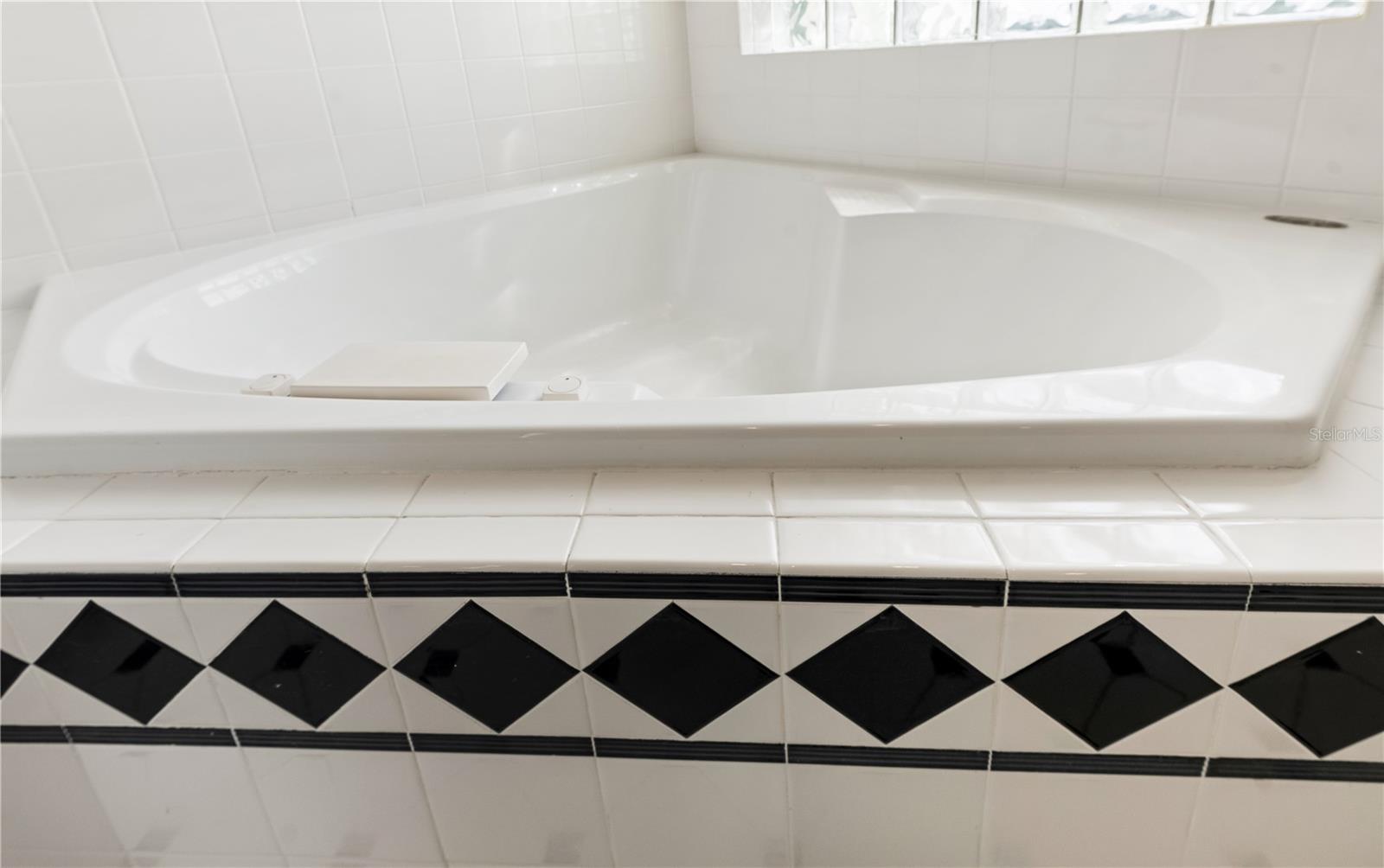 MARBLE HEAD - Residential