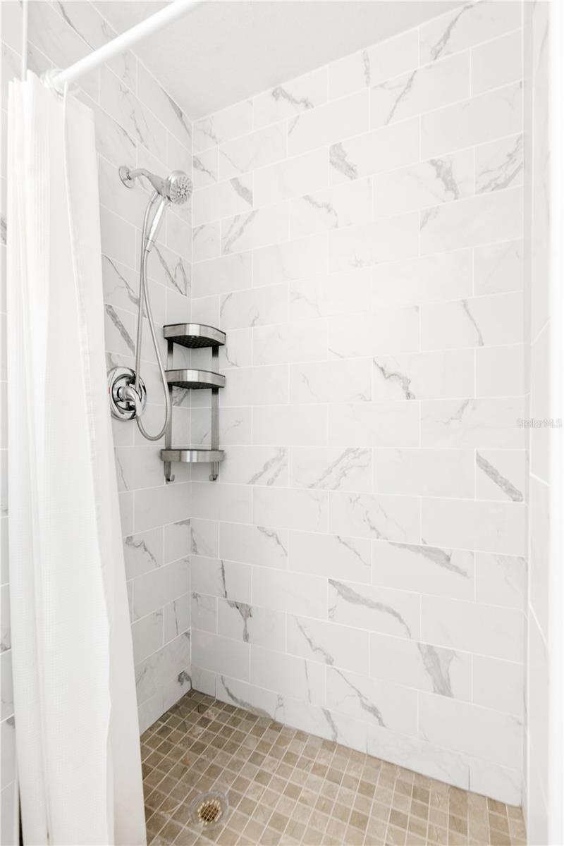 MARBLE HEAD - Residential