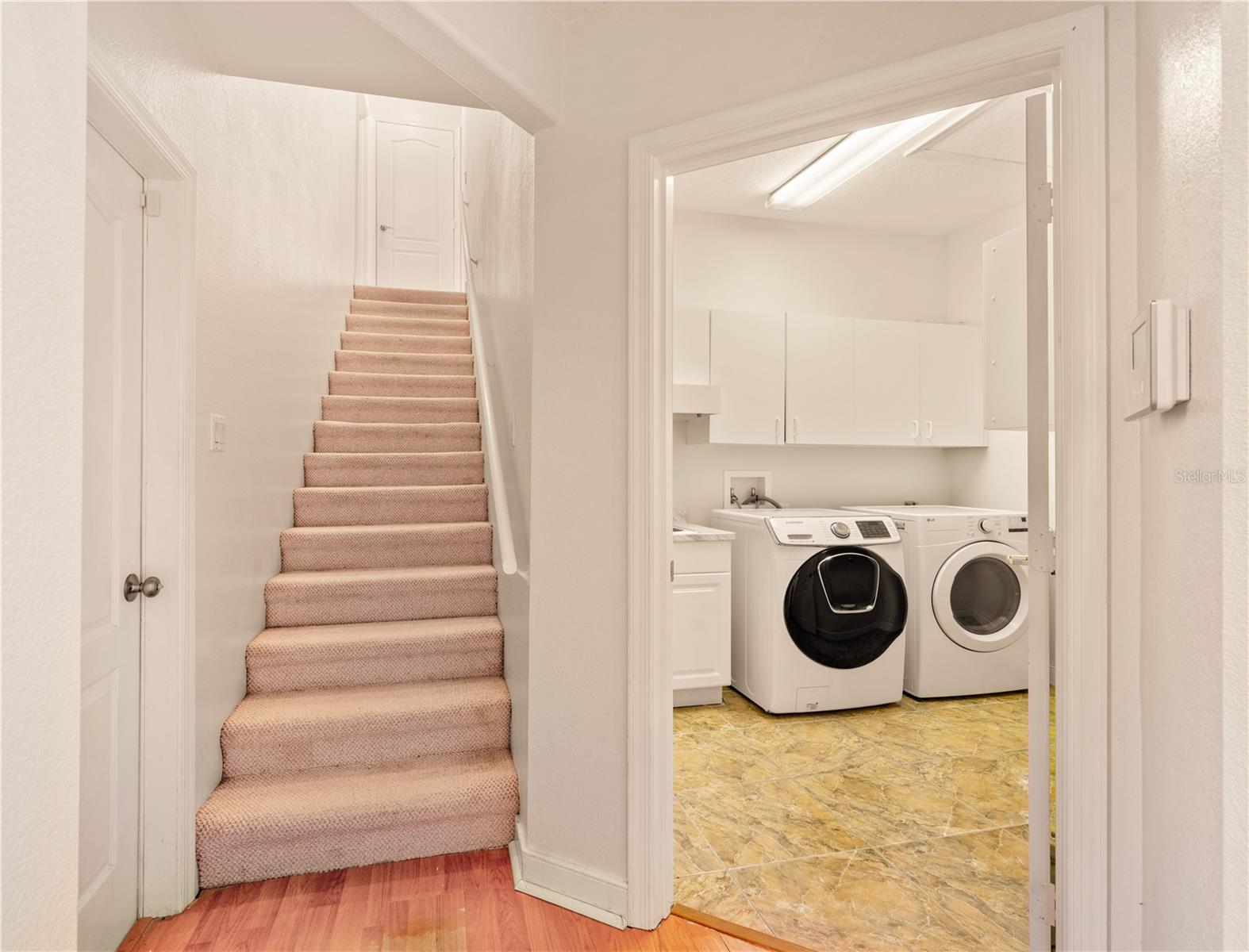 MARBLE HEAD - Residential