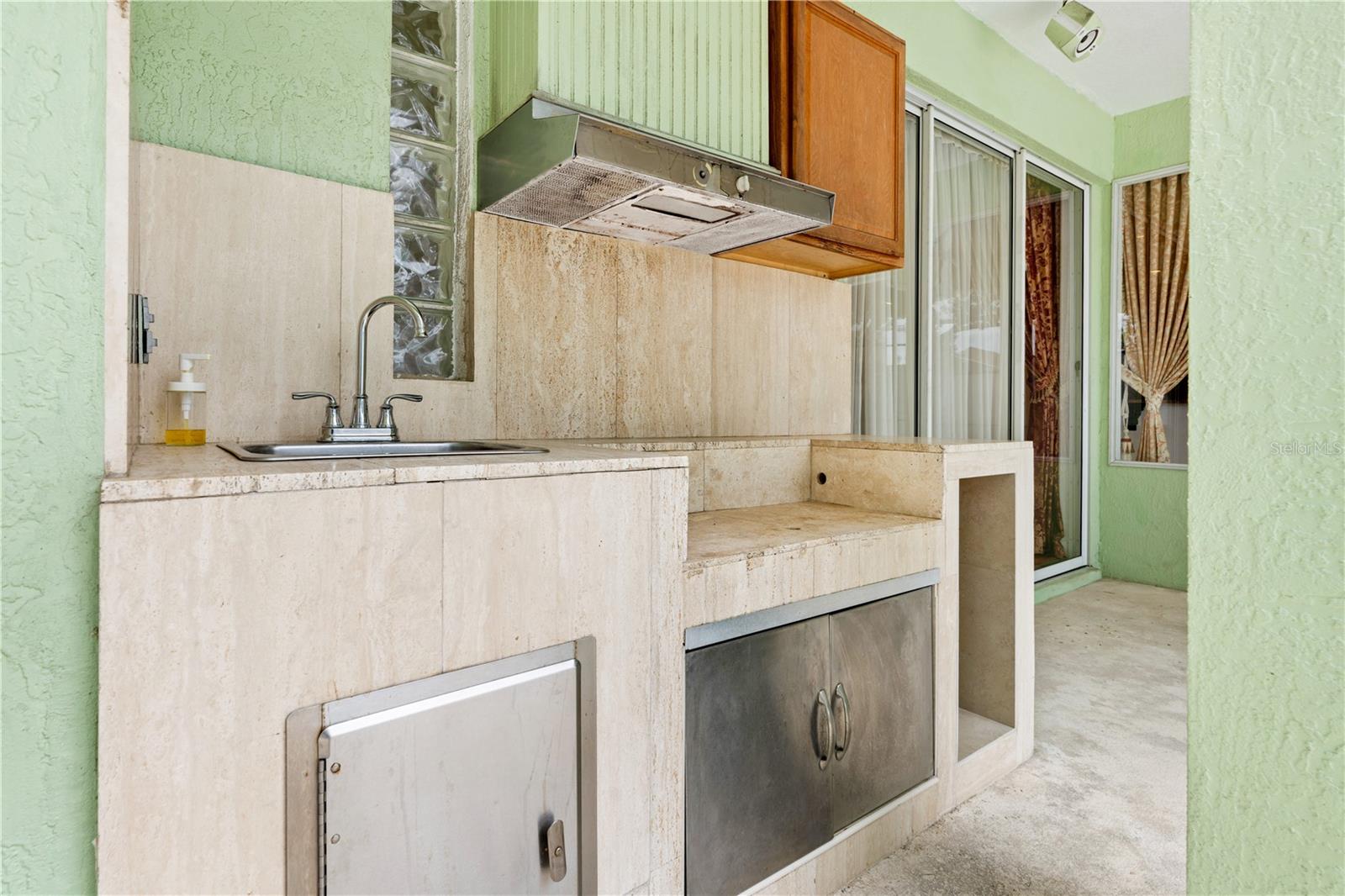 MARBLE HEAD - Residential