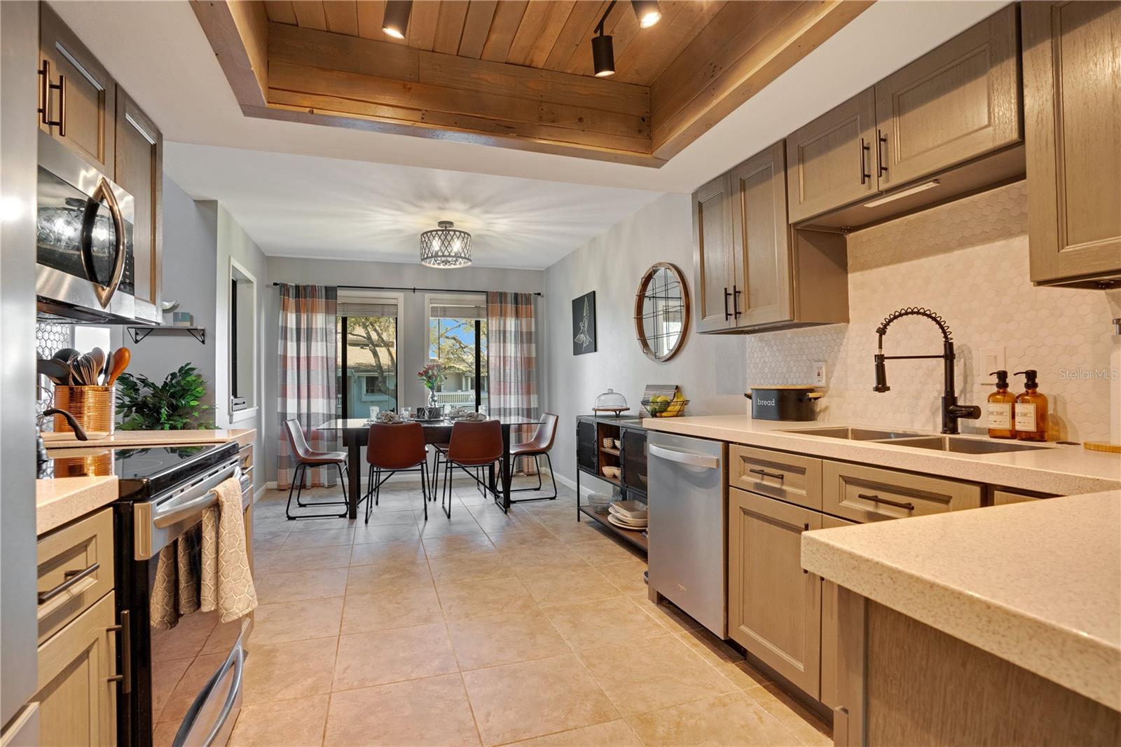 ORIENTA POINT CONDO 1 - Residential