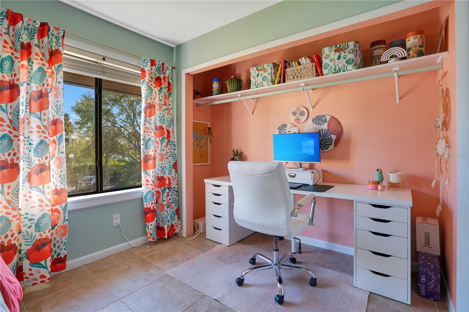 ORIENTA POINT CONDO 1 - Residential