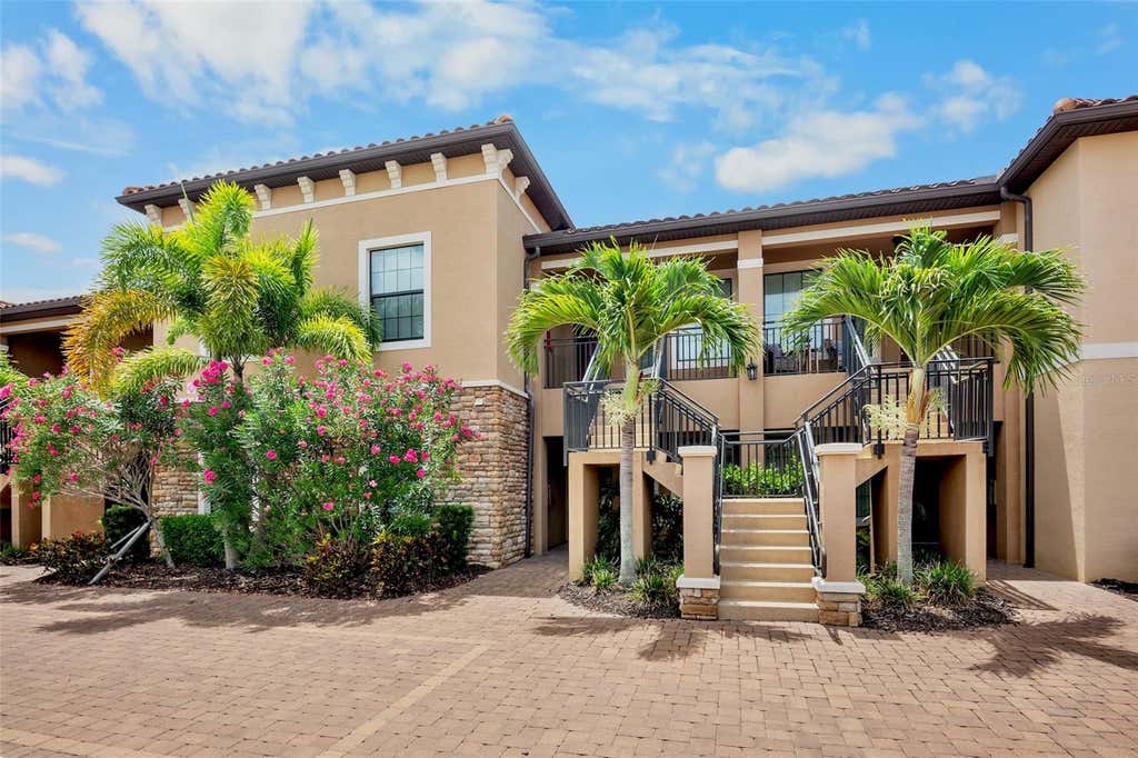 Photo of 5425 Cicerone Street #103, Sarasota, FL 34238 (MLS # A4700338)