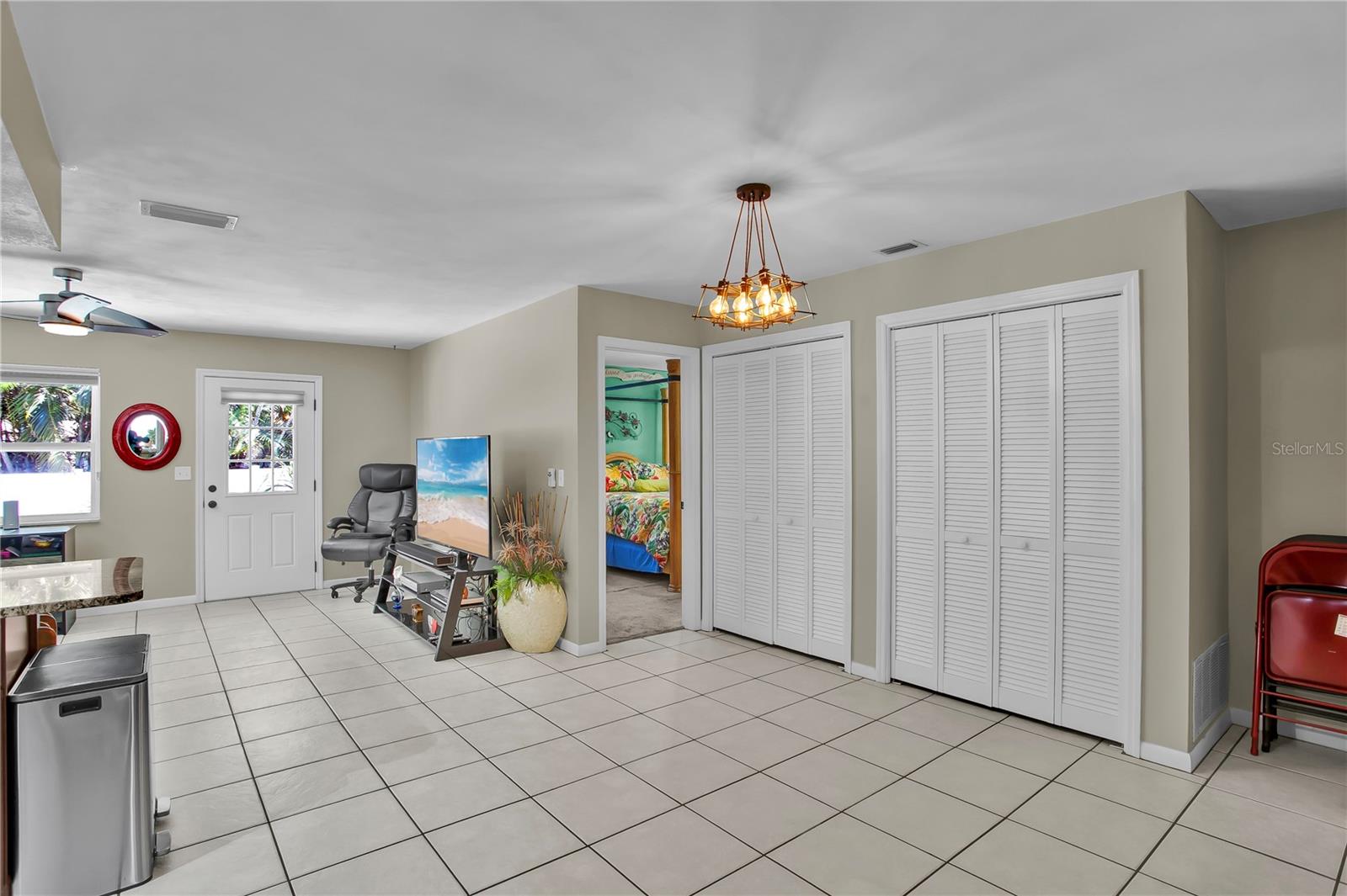 OAKDALE MANOR - Residential