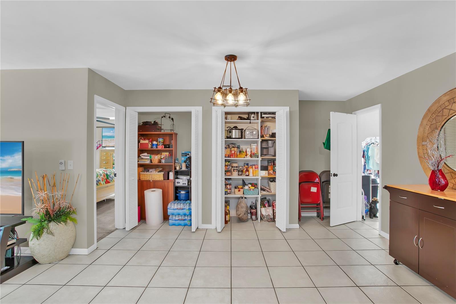 OAKDALE MANOR - Residential