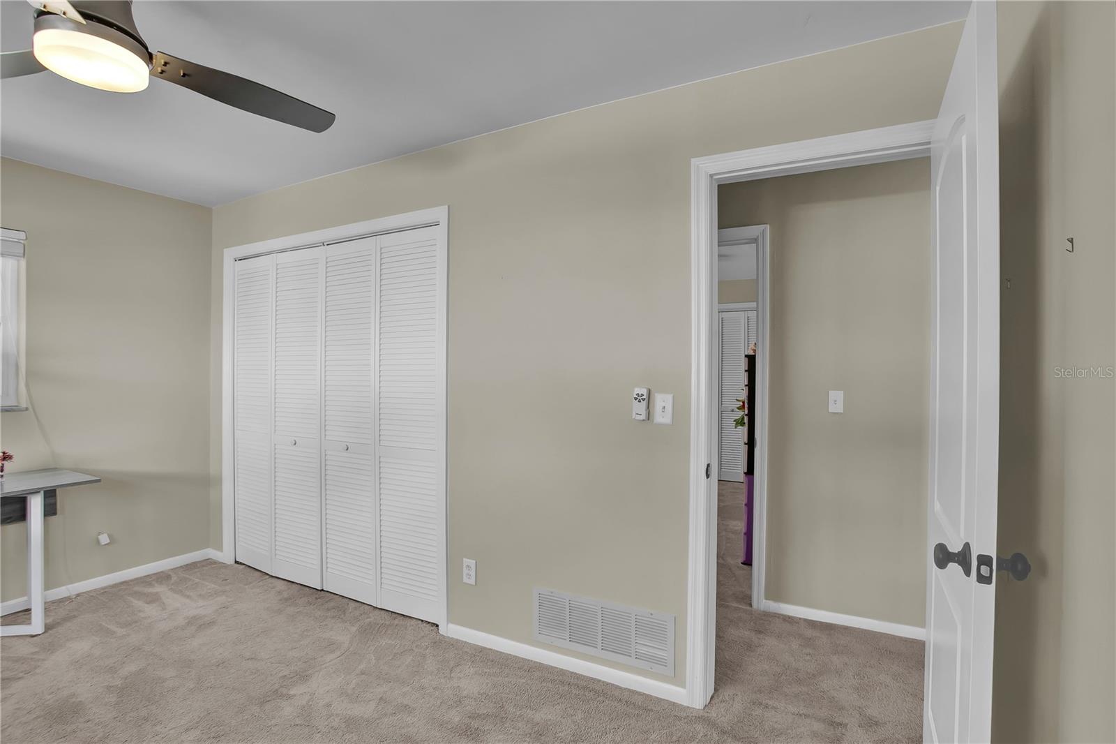 OAKDALE MANOR - Residential