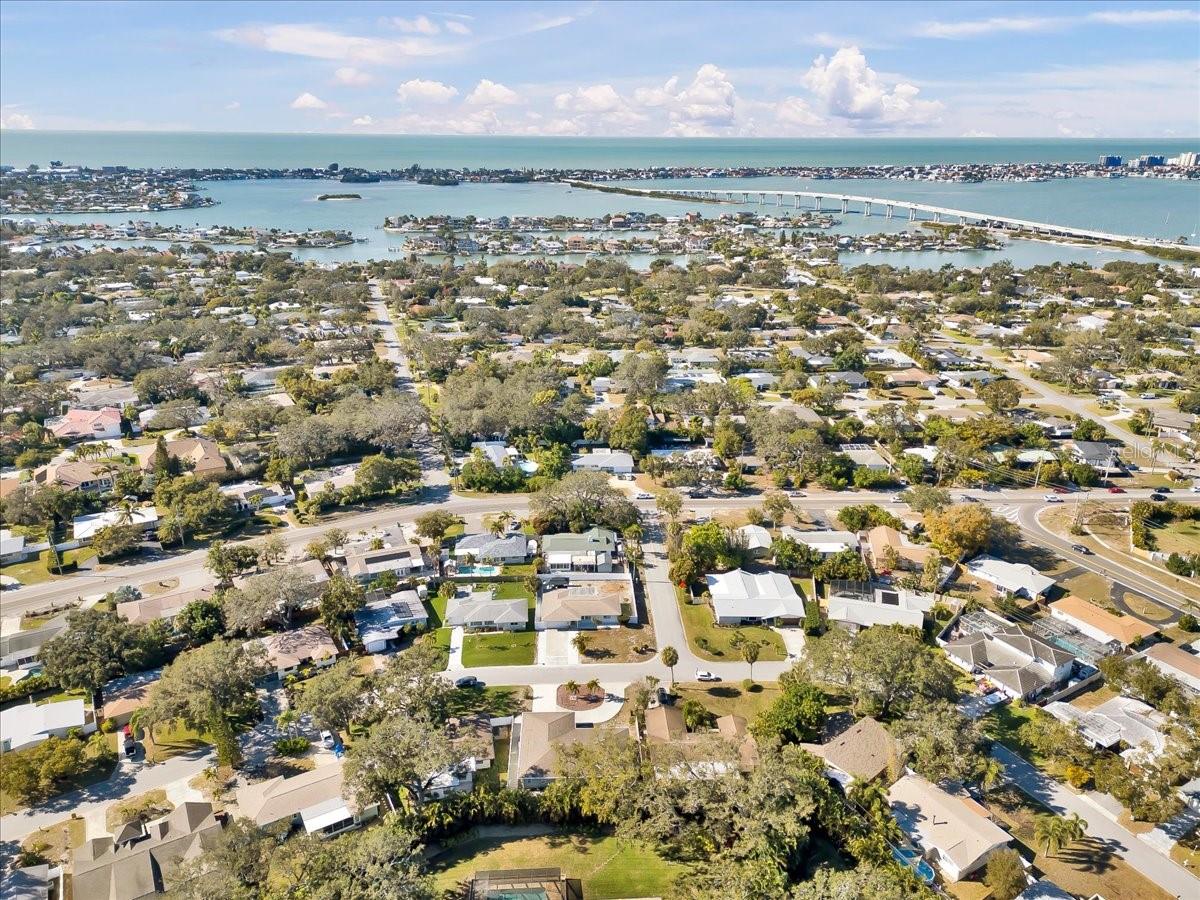 OAKDALE MANOR - Residential