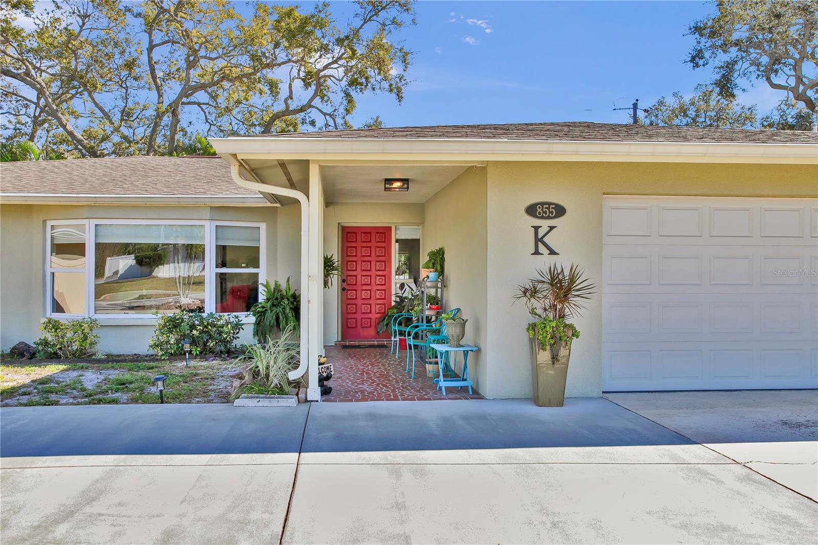 OAKDALE MANOR - Residential