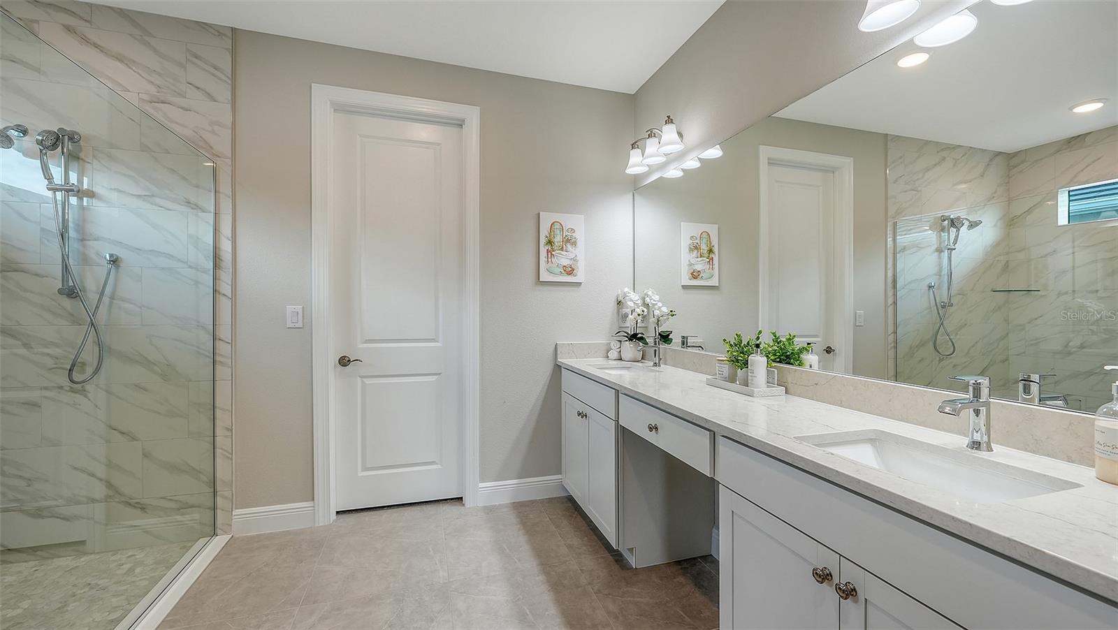 CRESSWIND PH IV - Residential