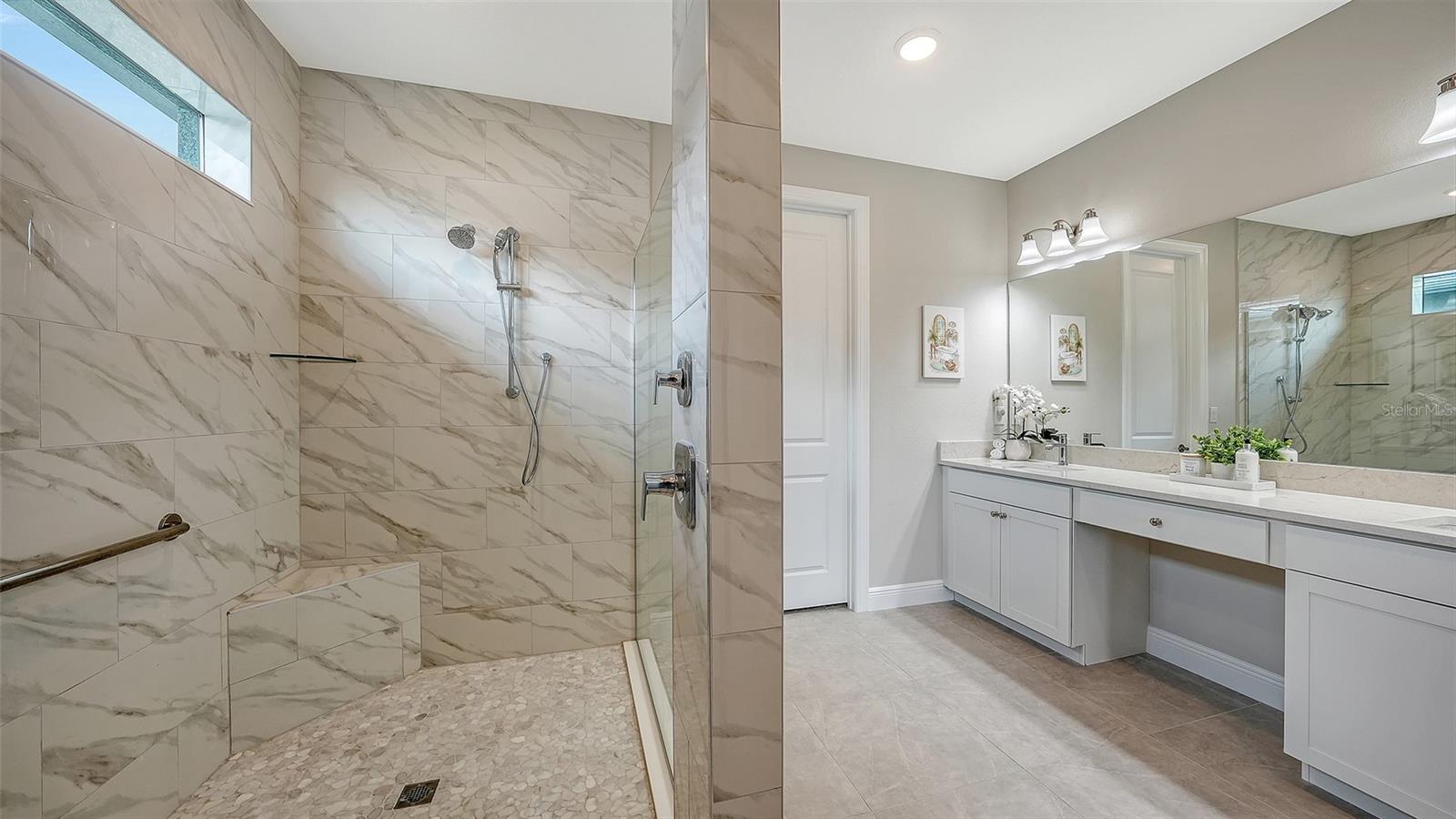 CRESSWIND PH IV - Residential