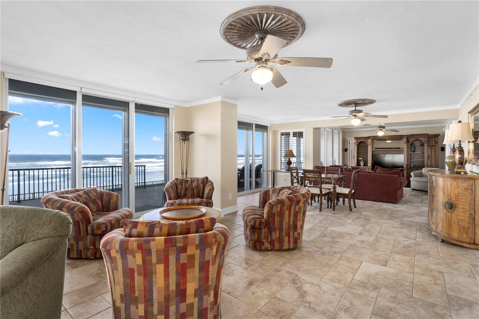 TOWERS EIGHT AND NINE CONDI PH1 - Residential