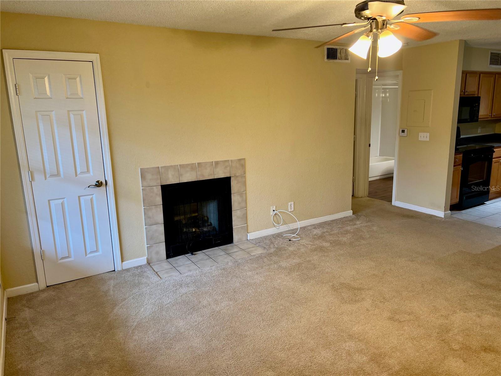 LAKEWOOD PARK A CONDO - Residential Lease