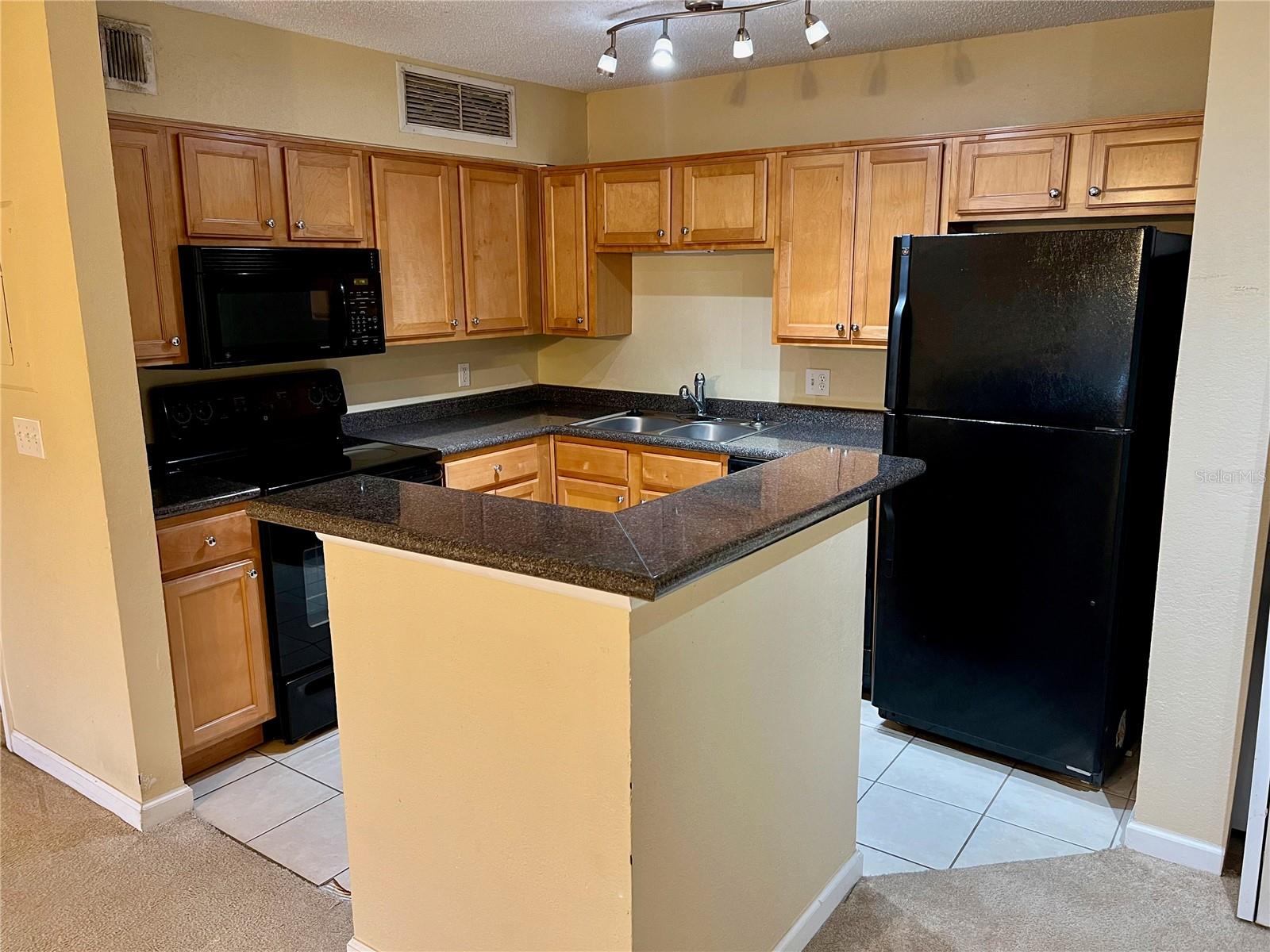 LAKEWOOD PARK A CONDO - Residential Lease