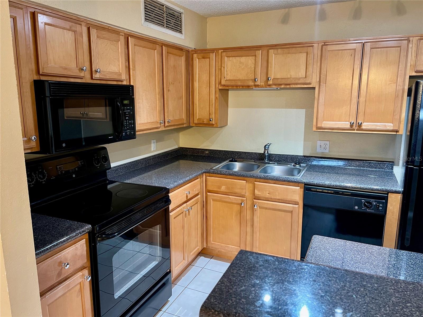LAKEWOOD PARK A CONDO - Residential Lease