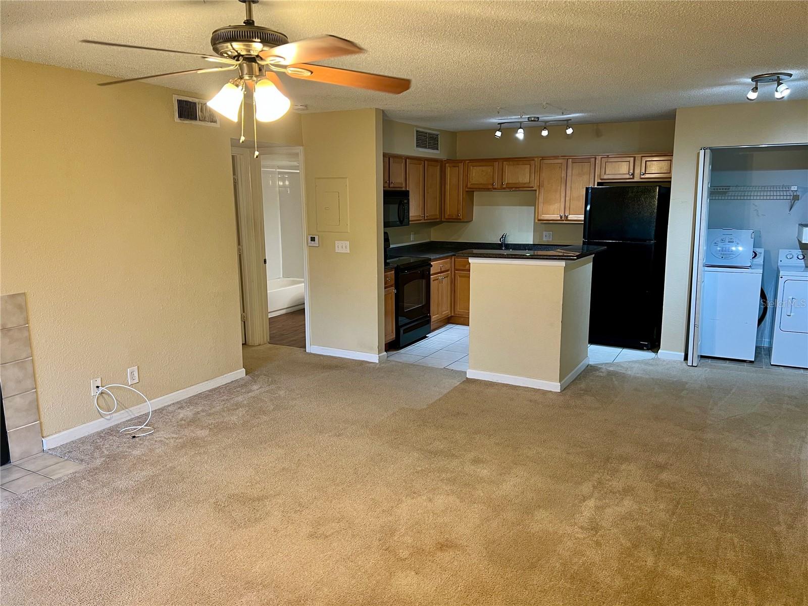 LAKEWOOD PARK A CONDO - Residential Lease