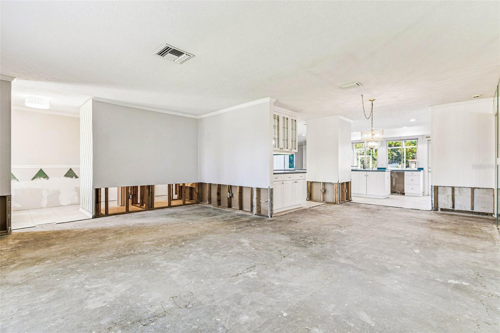 VENETIAN SHORES UNIT 1 - Residential