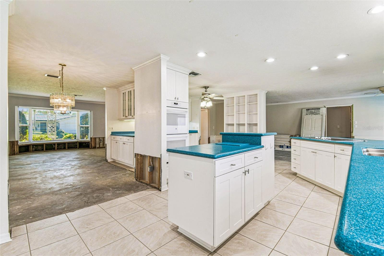 VENETIAN SHORES UNIT 1 - Residential
