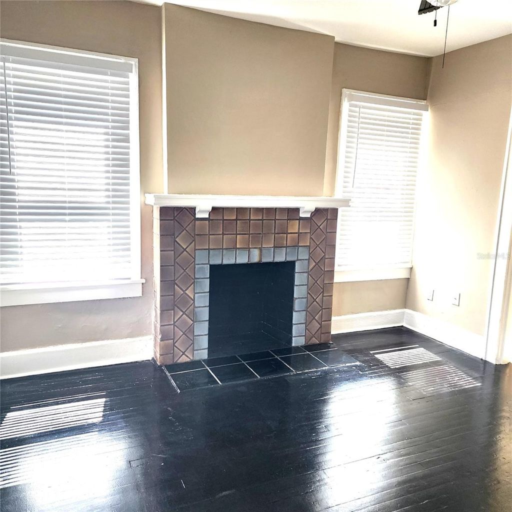 Photo of 2006 Jackson Street N #3, St Petersburg, FL 33704 (MLS # TB8481003)