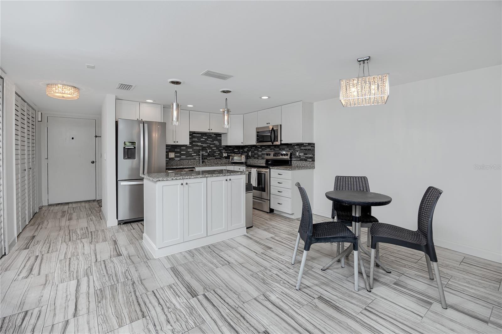 BAY ISLAND GROUP 14 - Residential