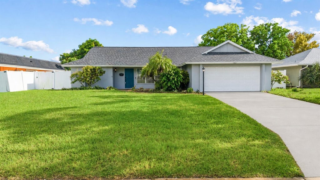 Photo of 7303 11th Avenue W, Bradenton, FL 34209 (MLS # A4704246)