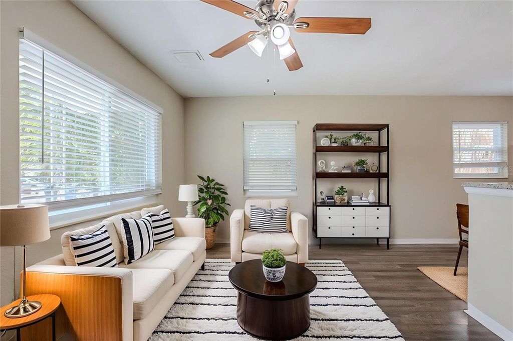 Photo of 4111 13th Avenue S, St Petersburg, FL 33711 (MLS # O6310629)