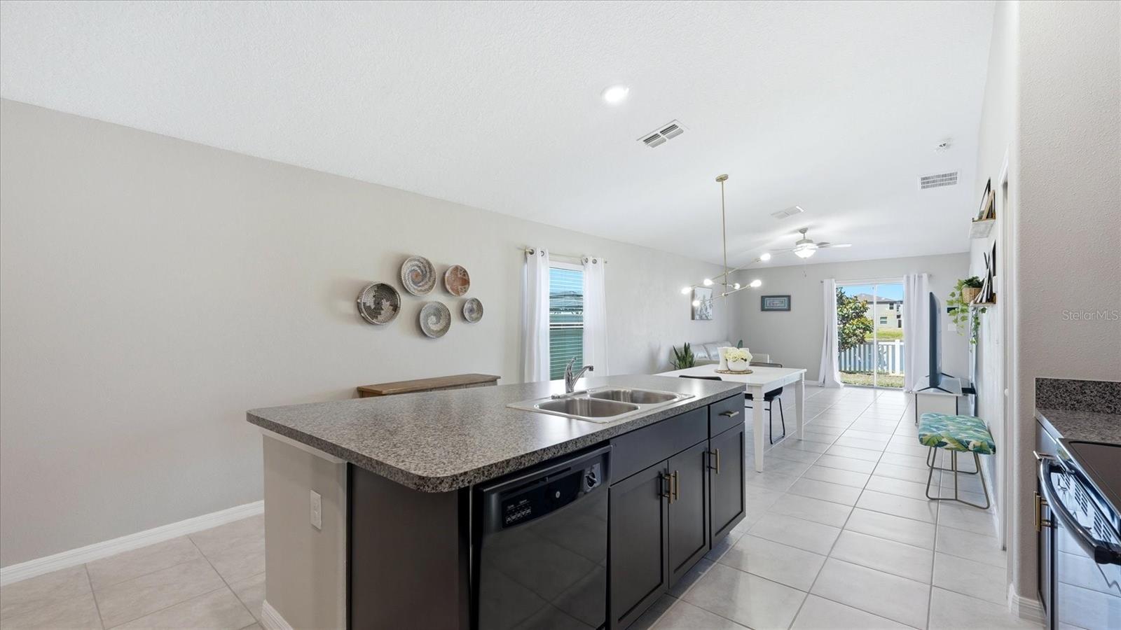 CYPRESS CRK PRCL J PH 1 & 2 - Residential