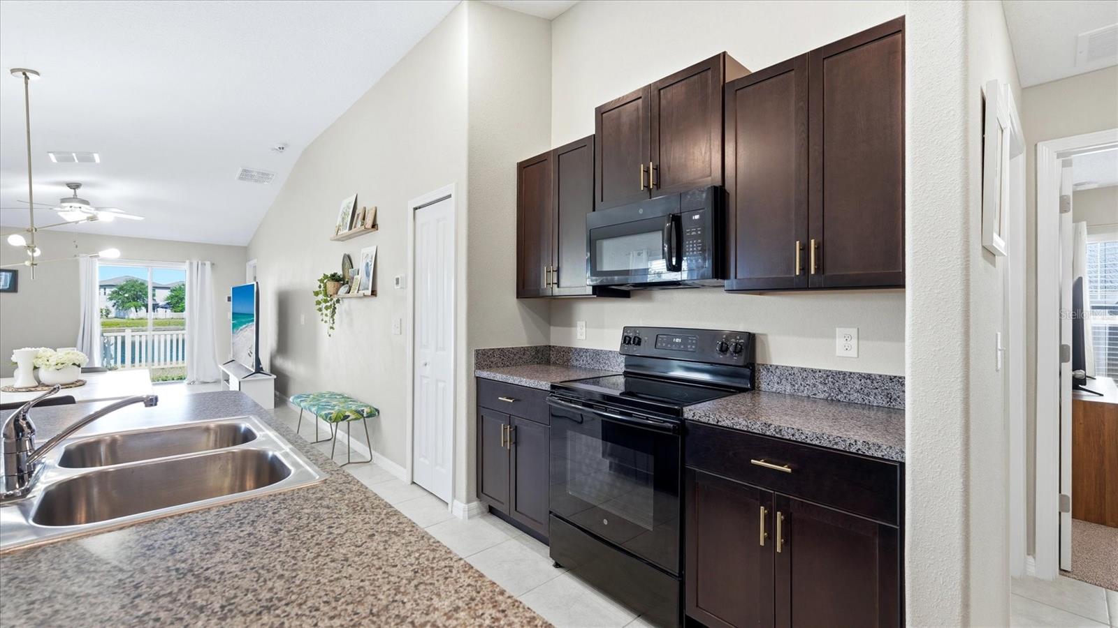 CYPRESS CRK PRCL J PH 1 & 2 - Residential